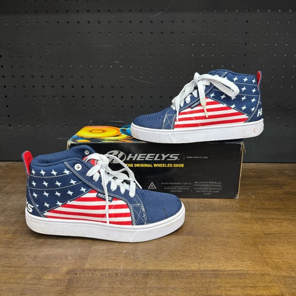 Used W/ Box! Youth's Heelys Racer Mid Red White Blue Skate Sneakers Size 5 - Picture 1 of 5